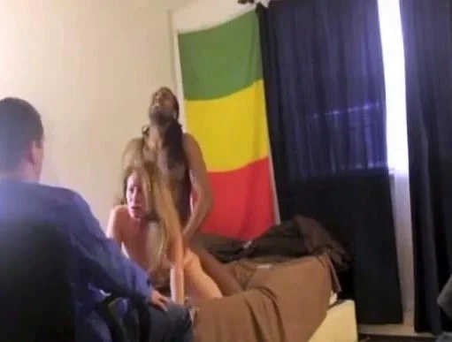 Wife fucks BBC in front of cuckold